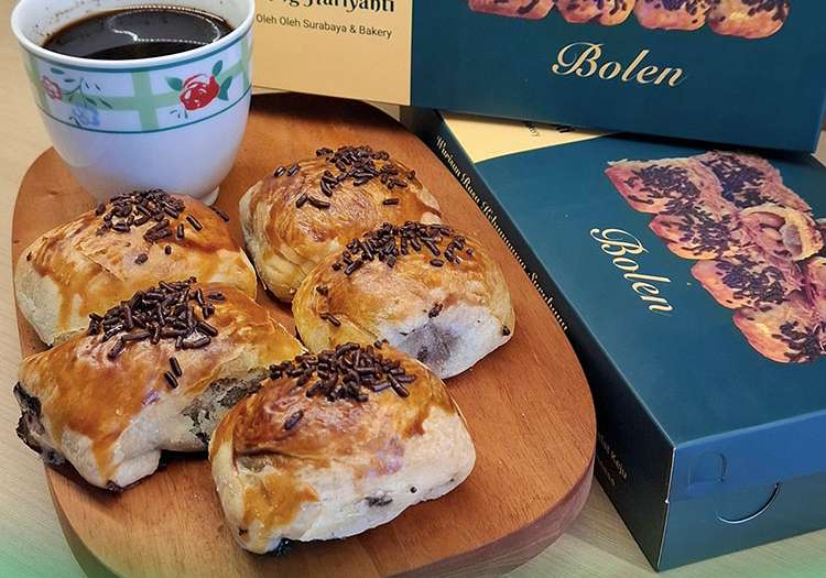 Bolen Pisang Raja rasa coklat di Surabaya