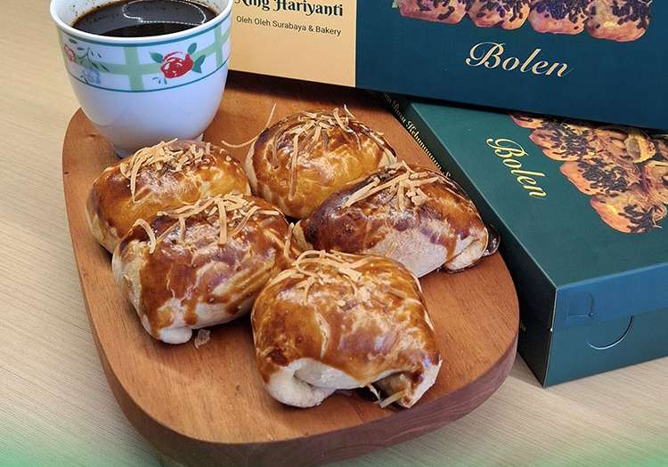 Bolen Pisang Raja rasa keju di Surabaya